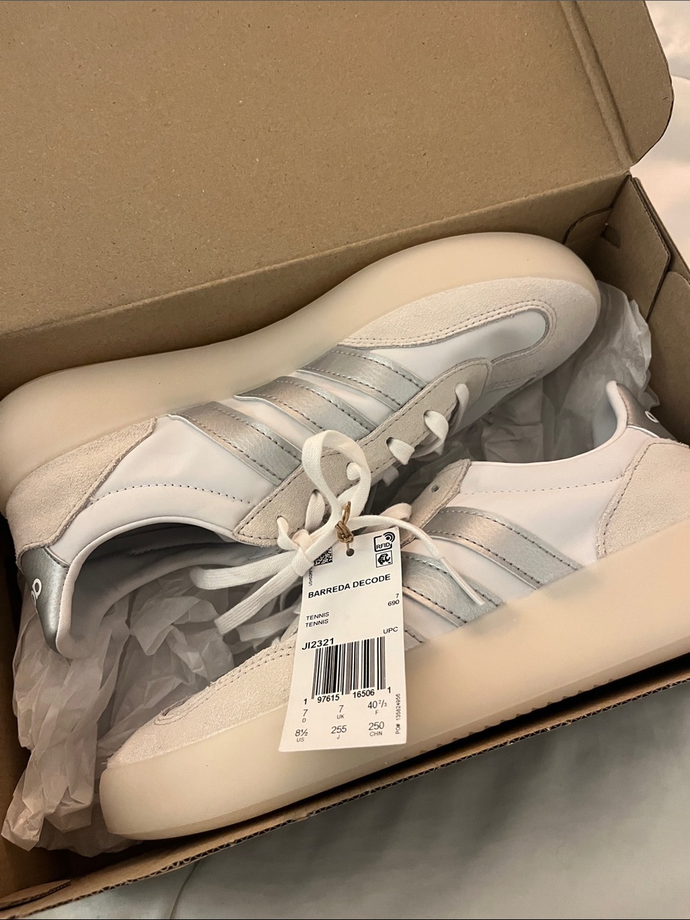 Women’s Barreda Decode  in Off-White and Silver  Tennis Shoe new SZ 8.5